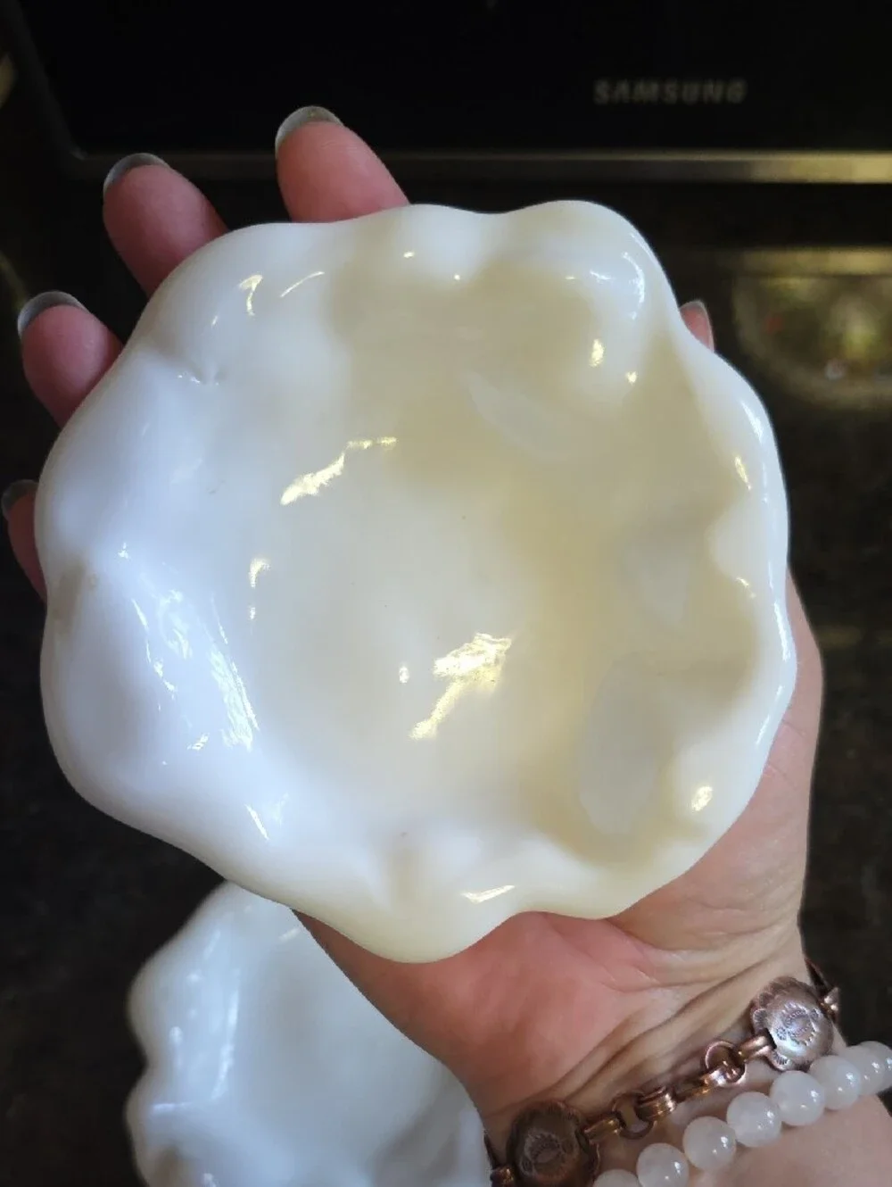 N/A milk glass